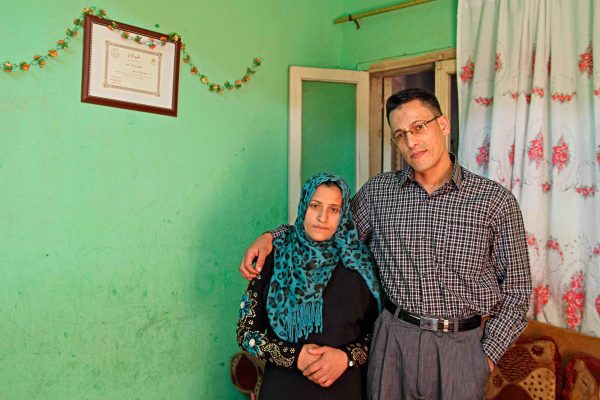 Kamel_Ahmed_Sight_Ramadan Bakry & his wife_LambdaPrint_40x60cm_2012-small